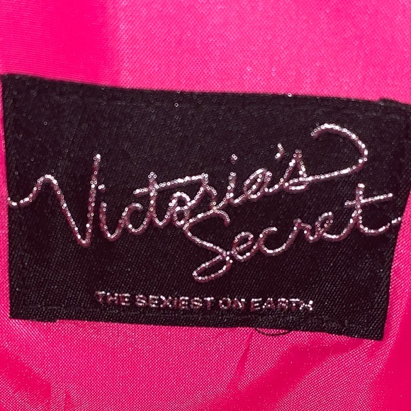 Victoria Secret's Supermodel Tote - Picture 4 of 4